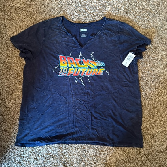 NWT Torrid Navy Blue Back to the Future Tshirt - Size 3 - Picture 1 of 3